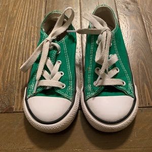 Kids converse